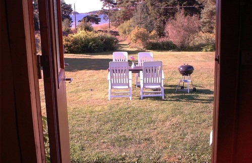 Saffle House | COTTAGE 100 M FROM LAKE VÄNERN*