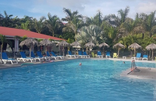 Tartane House | COTTAGE 6 Pers- Pool 200 m2, Beach Lagoon - Spot KITESURF + Loc car