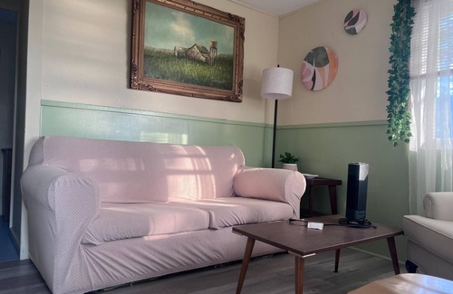Sauble Beach Cottage | Cottage #9 - Sauble Beach Front