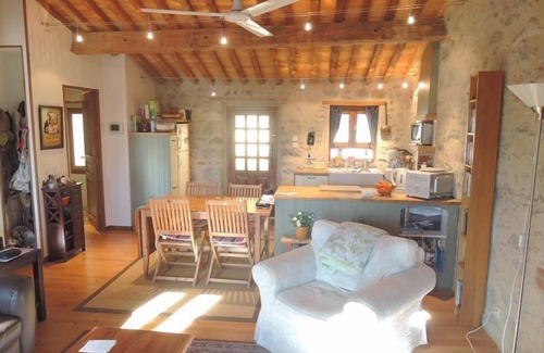 Eus Apartment | Cottage Apartment In The Heart Of The Beautiful Village Of Eus