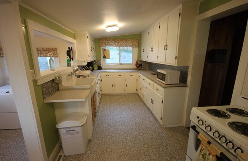 Somers Cottage | Cottage at Somers Bay overlooking Flathead Lake