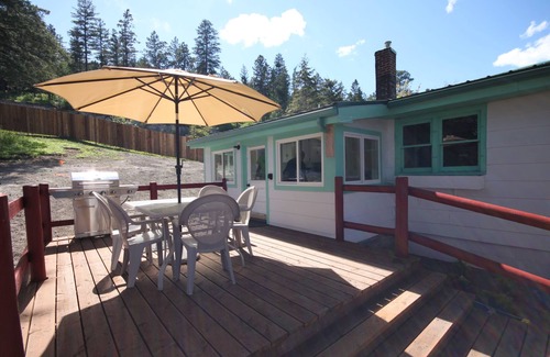 Somers Cottage | Cottage at Somers Bay overlooking Flathead Lake