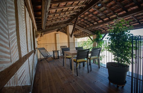 Genissac Cottage | Cottage between Bordeaux and St Emilion with Magnificent Park, surrounded by Vines