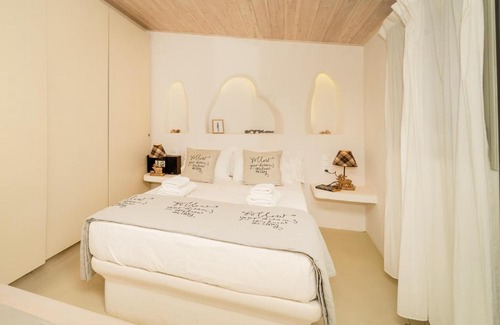 Pylos Ski Chalet | COTTAGE BLUE