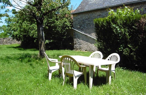 Pierrefiche Cottage | COTTAGE character 3 ears in the hamlet in the countryside near St Geniez olt