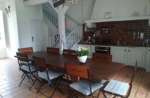 Princay Cottage | Cottage Dans un Bain de Verdure Avec Arbres Magestieux .idéal Pour les Familles