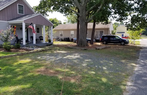 St. Michaels Cottage | Cottage downtown on a quiet street