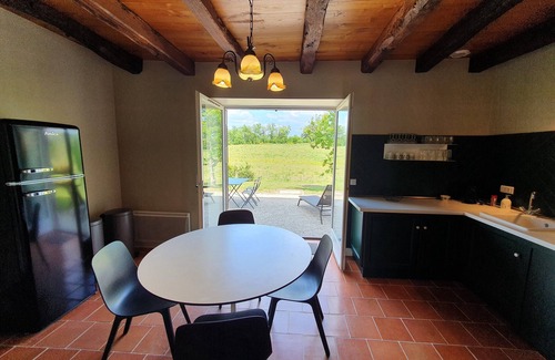 Saint-Bazile-de-Meyssac House | Cottage in the park of an 18th-century Manor. Magnificent view of the vineyards.