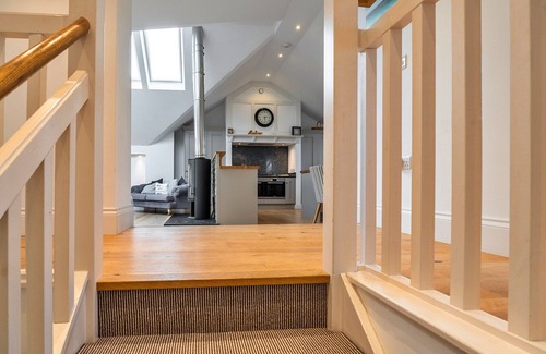 Ruan High Lanes House | Cottage in Cornwall with Sea Views & BBQ