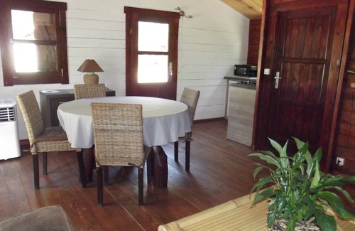 Saumane-de-Vaucluse Ski Chalet | cottage in Provence near l'isle sur sorgue
