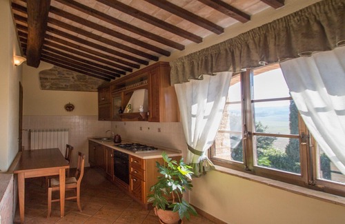 Montenero Cottage | Cottage in Tuscany with Private Pool & Wine