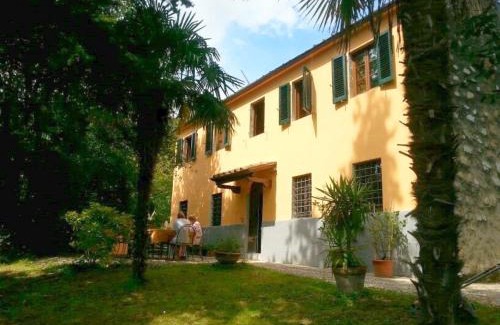 Santa Maria del Giudice House | Cottage in Lucca with Pool & Countryside Charm