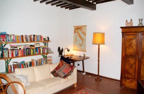 Santa Maria del Giudice House | Cottage in Lucca with Pool & Countryside Charm