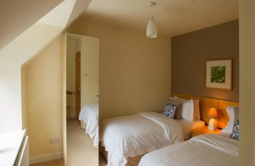 Jedburgh House | Cottage in Jedburgh with Stunning Views, cleaning included