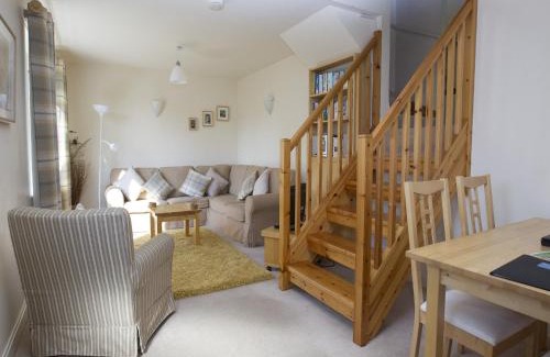 Jedburgh House | Cottage in Jedburgh with Stunning Views, cleaning included