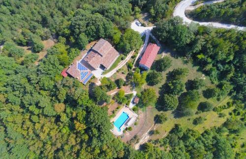 Apecchio House | Cottage in Marche near Ski Slopes