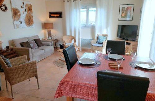 Plouneour-Trez House | Cottage in Plouneour-Trez with Sea View