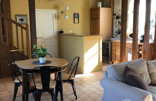Vernou-sur-Brenne House | Cottage in the heart of a vineyard with private pool in season