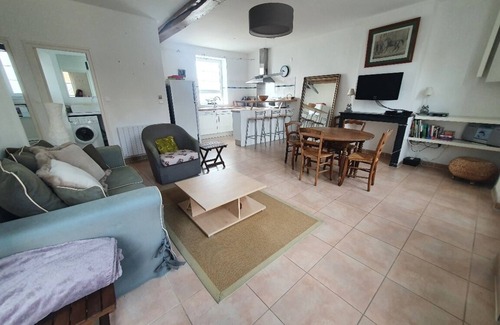 Sancerre Apartment | Cottage in the historic heart of Sancerre 2 minutes walk