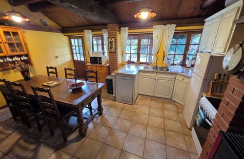 Bessines-sur-Gartempe Cottage | Cottage situated within beautifully Secluded Farmhouse.Stunning Heated Pool Area