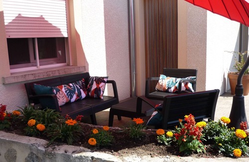 La Fagette Cottage | Cottage with private terrace and garden in Saugues, all inclusive