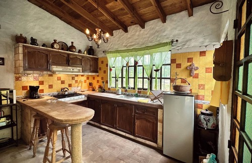 Ixhuatlancillo Cabin | Cottage with stream near Orizaba, ideal to disconnect (pet friendly)