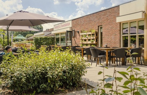 Zuna Cottage | Cottage with terrace on the river De Regge