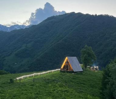 Roshka Hotel | Cottages in Chirdili