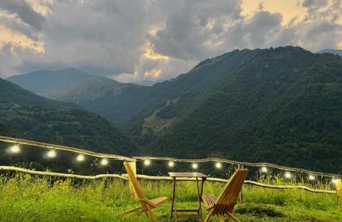 Roshka Cabin | Cottages in Chirdili