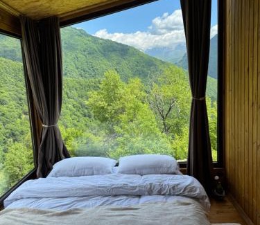 Roshka Cabin | Cottages in Chirdili