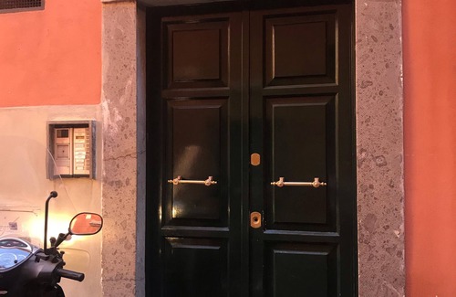 Rome City Centre Apartment | Count Checco. A heaven in the rooftops of Rome few steps away from the pantheon