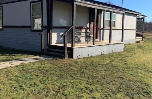 Graham House | Country Charm Bunkhousen