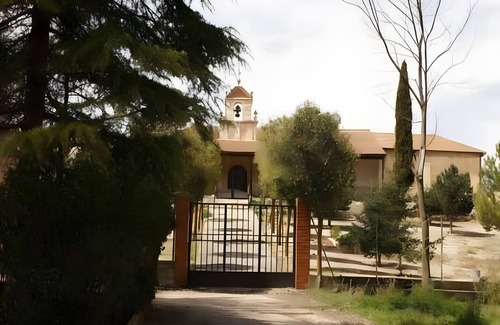 Mambrilla de Castrejon House | Country House 'Reoyo 2' with Shared Garden and Wi-Fi