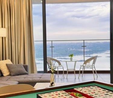 Central District Apartment | Country Garden Danga Bay By Minshuku
