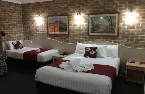 South Toowoomba Hotel | Country Gardens Motor Inn