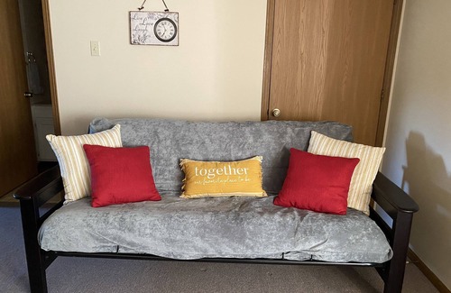 West Salem House | Country Home and Retreat Sleeps 14