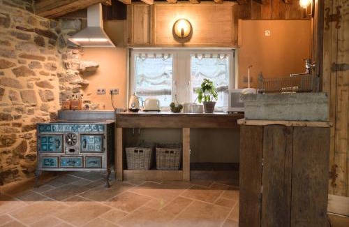 La Reid House | Country Home in Theux with Pool & Sauna
