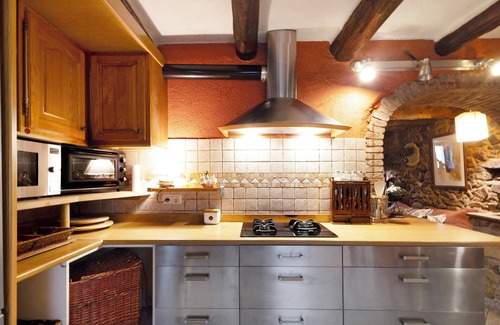 Llinars del Valles House | Country House 'Masia Paradise' with Mountain View, Private Pool and Wi-Fi