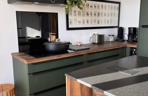 Le Grand-Pressigny Cottage | Country house 16 pers, swimming pool, village center