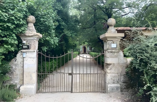Denat House | Country House 'Armande' with Private Pool, Wi-Fi and Air Conditioning