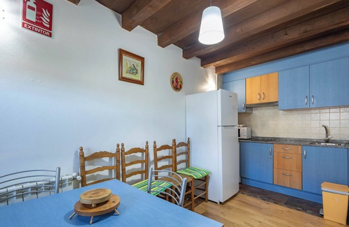 Outeiro House | Country House 'Casa Souto De Abajo' with Shared Garden and Wi-Fi