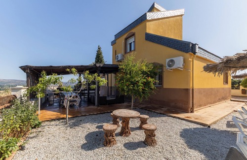 Aldea del Fresno House | Country House 'El Mirador De Calalberche' with Mountain View, Wi-Fi and Air Conditioning