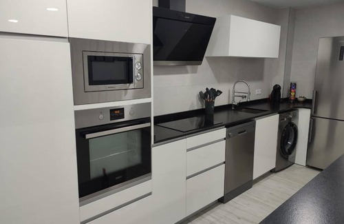 Munebrega House | Country House 'El Rincón De Moreno' with Sea View, Wi-Fi and Air Conditioning