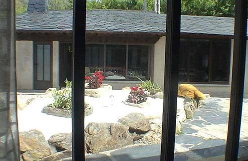 Rozas House | Country House 'Cuarto De Las Hostias' with Mountain Views, Private Terrace and Wi-Fi