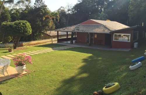 Jardim Primavera House | COUNTRY HOUSE FOR YOUR FAMILY AND SPACE FOR EVENTS OR SOCIALIZING