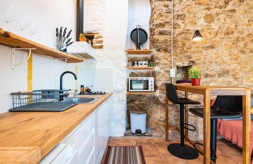 La Serra d'En Galceran House | Country House 'Sanco' with Mountain View, Private Terrace and Wi-Fi