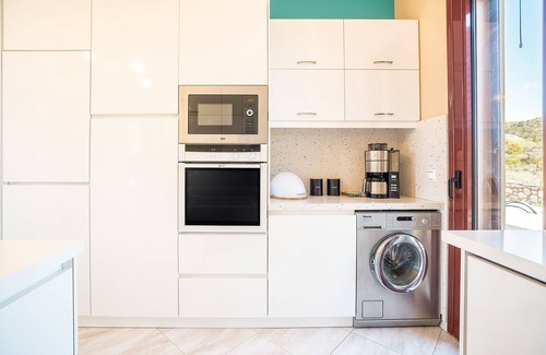 Psinthos Villa | Country House ‘Sky Hills’ with Panoramic Sea Views, Wi-Fi, and Air Conditioning