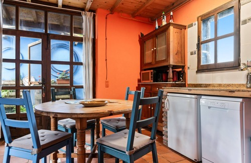 Villaviciosa House | Country House 'Suite Alfar' with Private Terrace, Private Garden and Wi-Fi