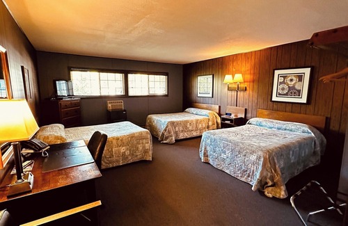 Bison House | Country Inn Motel - Charming 11 room motel with AC, WiFi located in Bison, SD.