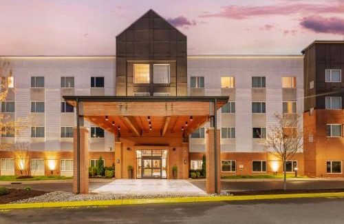 Charlottesville Hotel | Country Inn & Suites by Radisson, Charlottesville-UVA, VA